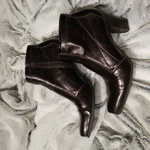 Franco Sarto Chestnut size 7.5 ankle boots